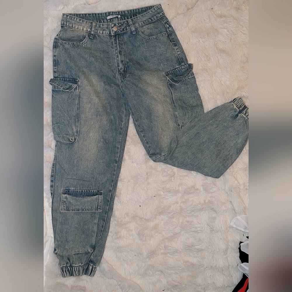 Women's Relaxed Fit Blue Cargo Jeans